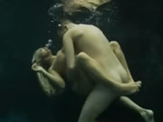 Pengalaman unik seks bawah air