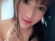 Asia Besar Payudara Gadis Selfie Knead puting